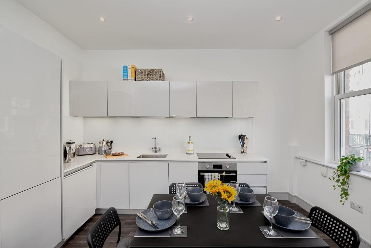 High Spec 2 Bed Apartment W/Parking Available London Bagian luar foto