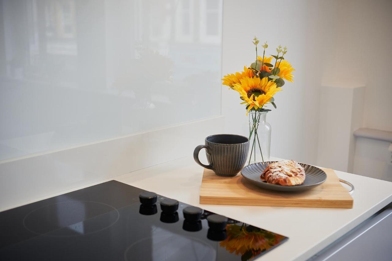 High Spec 2 Bed Apartment W/Parking Available London Bagian luar foto
