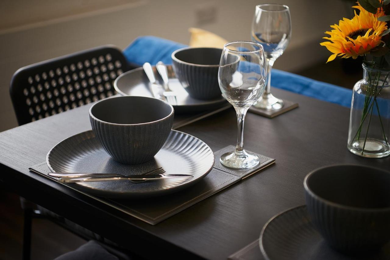 High Spec 2 Bed Apartment W/Parking Available London Bagian luar foto