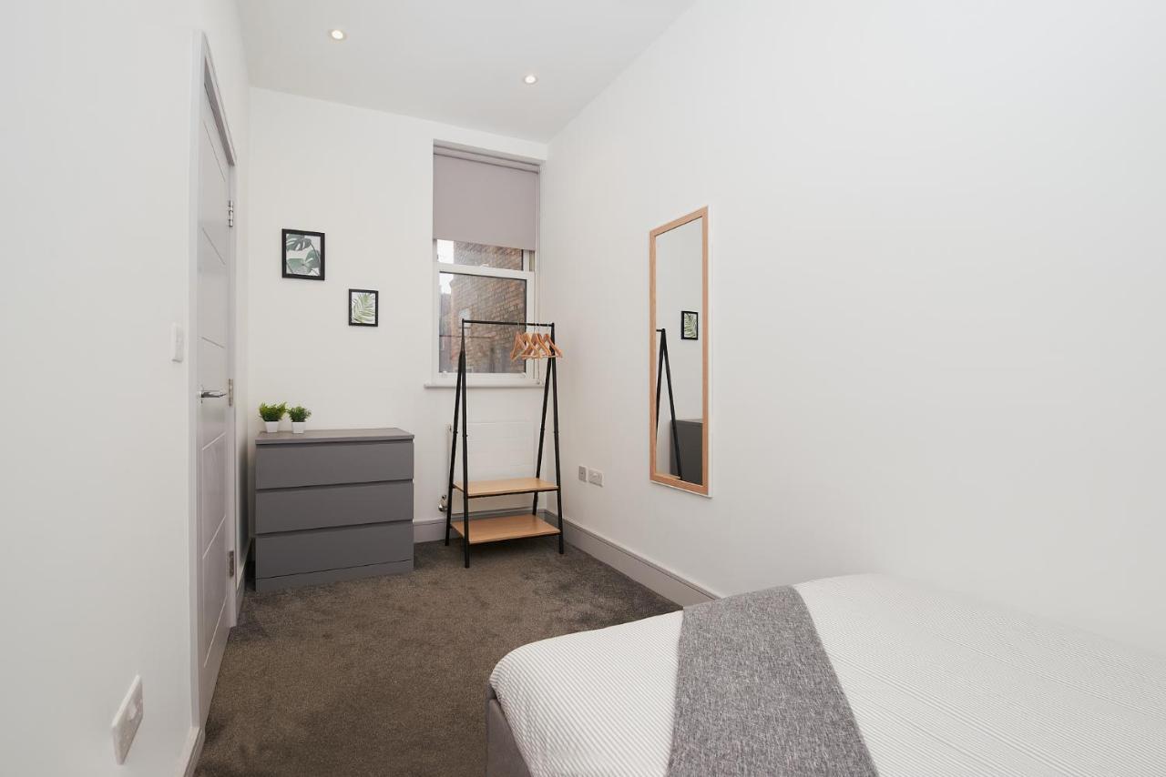 High Spec 2 Bed Apartment W/Parking Available London Bagian luar foto